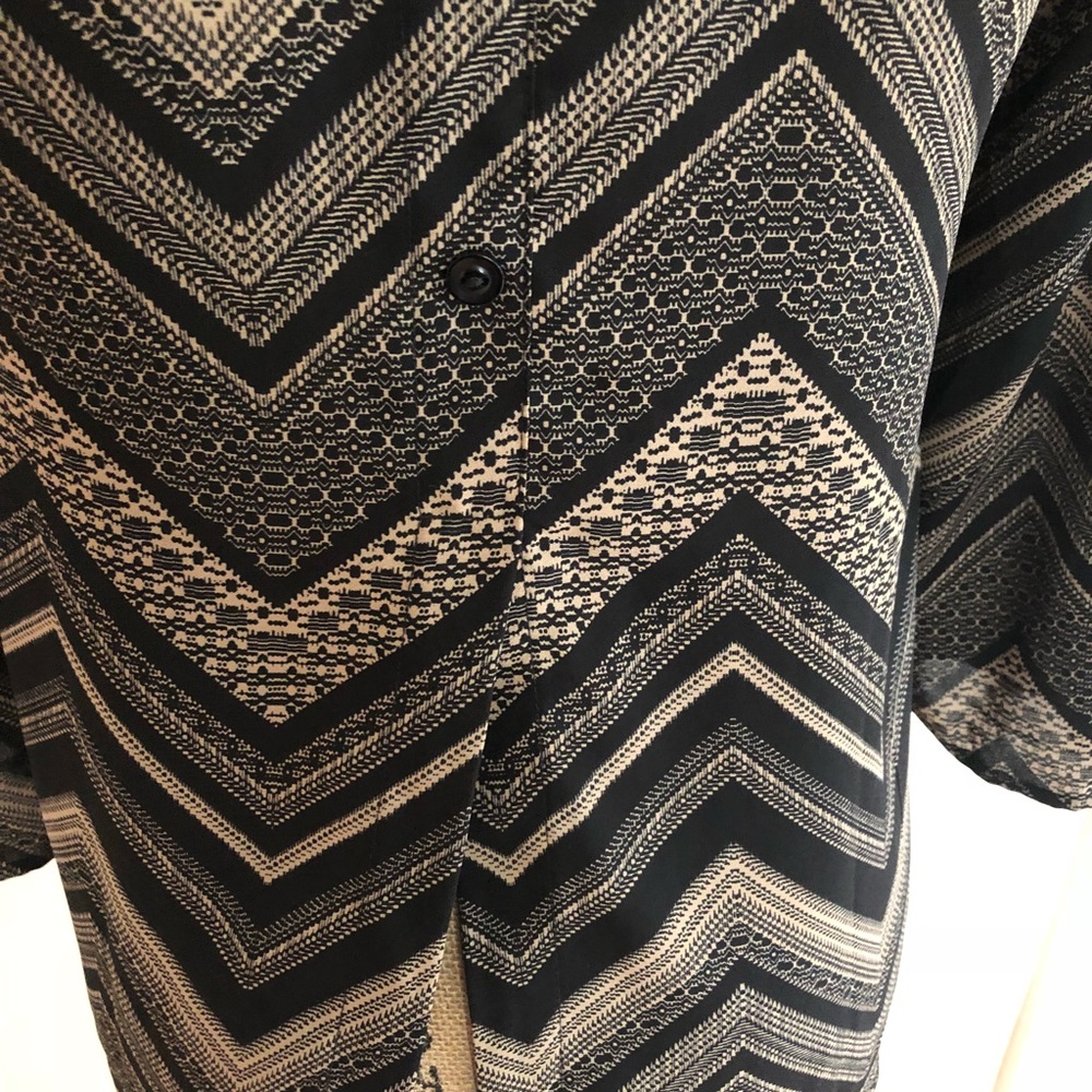 Pink Rose chevron asymmetrical top - Picture 4 of 5